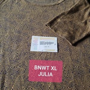 FINAL PRICE-BNWT LULAROE Jaquard XL JULIA
